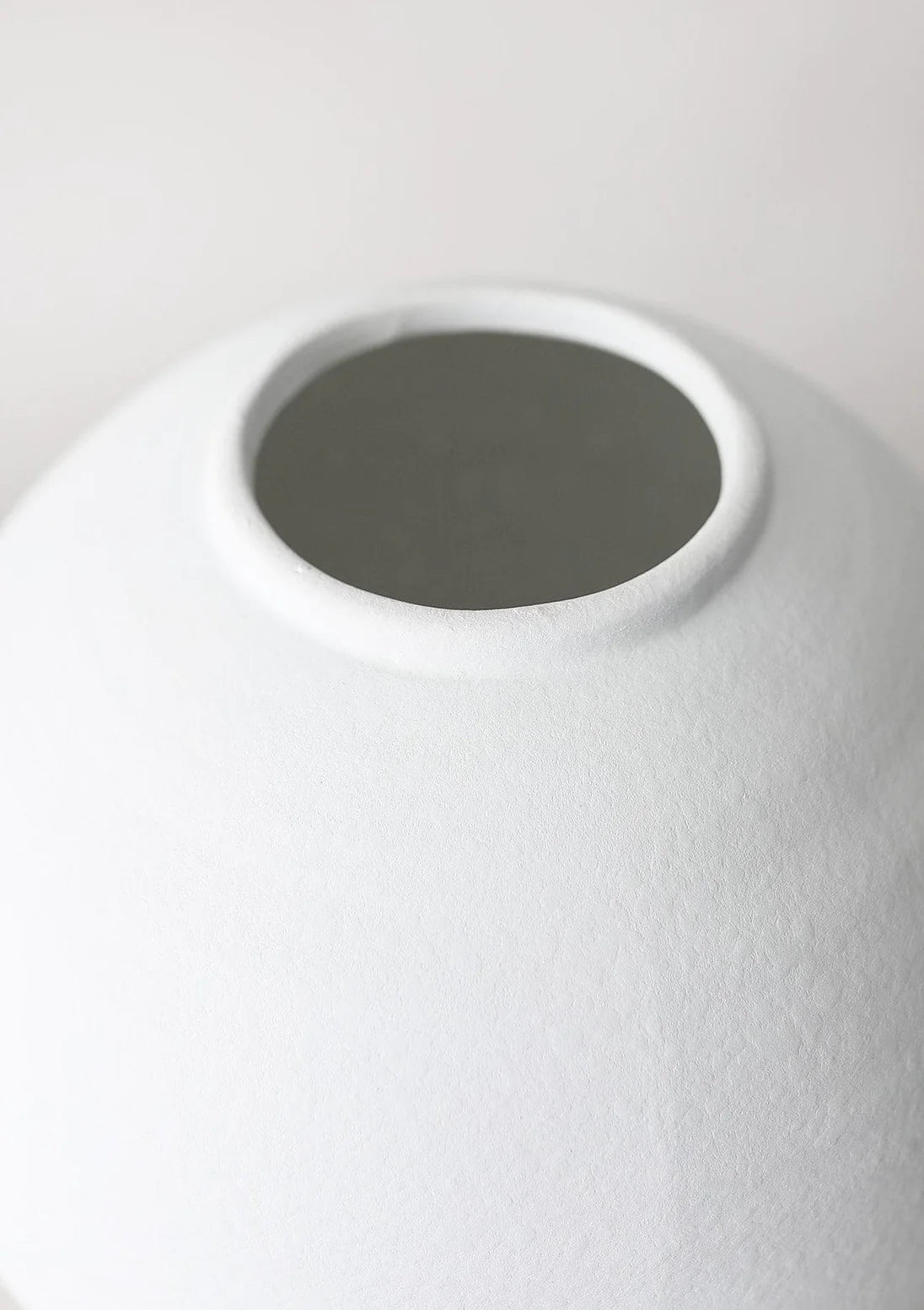 White Concrete Konos Vase - 10.75"