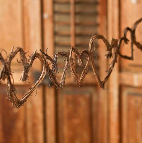 5 FT. Heart Grapevine Garland, Farmhouse Valentines Day, Heart Decor, Valentines Day Decor, Rustic Garland, Valentine's Day Garland