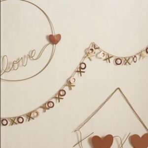 6 FT. XOXO Metal Garland, Farmhouse Valentines Day, Heart Decor, Valentines Day Decor, Hugs and Kisses Garland, Valentine's Day Garland